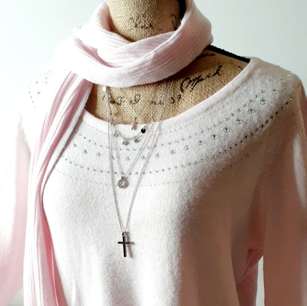 Carolyn Taylor Sweater with Scarf